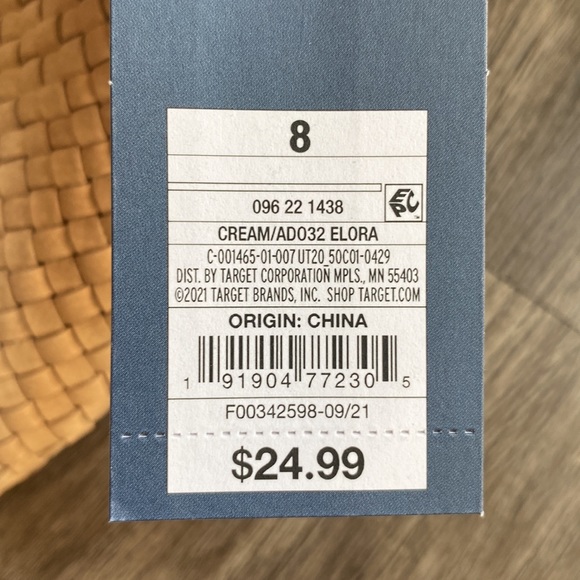 Women’s slip on shoes size 8 - Picture 5 of 5